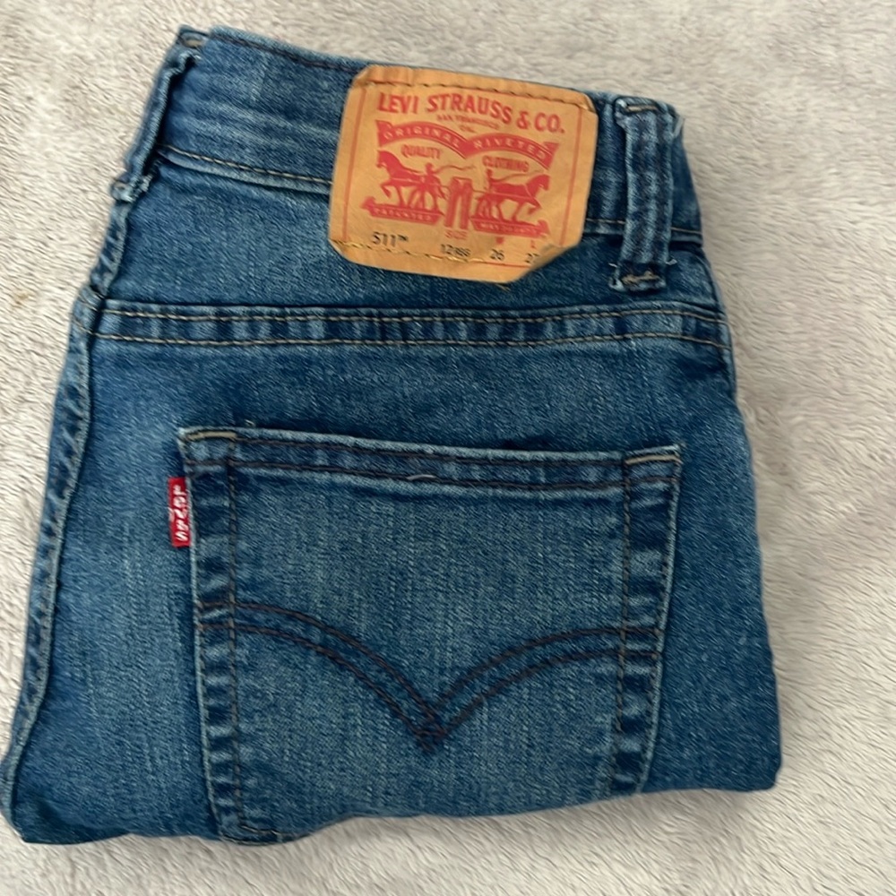 Levi’s Size 12 26wx 27l.  Lightly used.